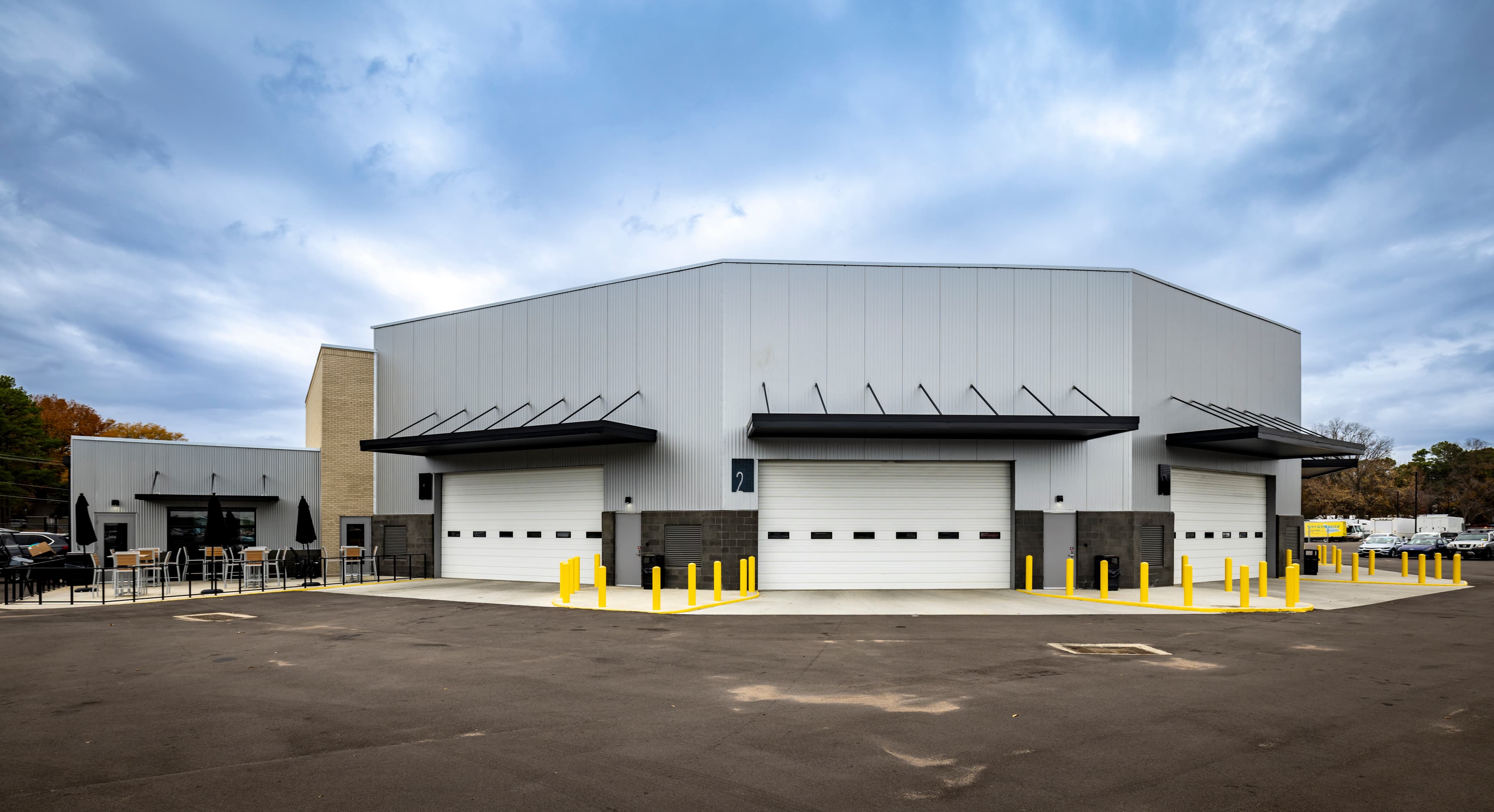 UAX reconditioning and transportation garage bays at the Memphis facility